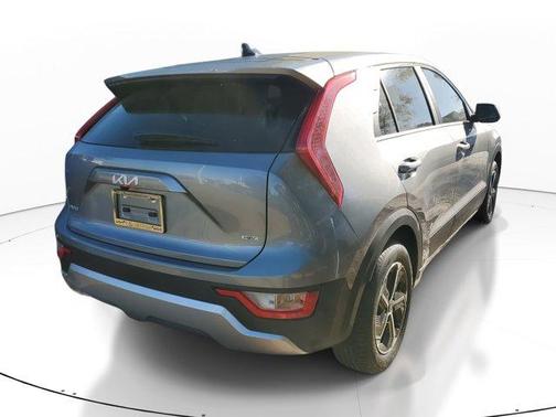 2025 Kia Niro LX
