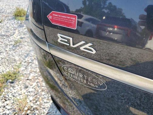 2025 Kia EV6 Wind