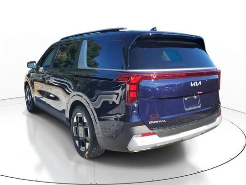 2025 Kia Carnival EX