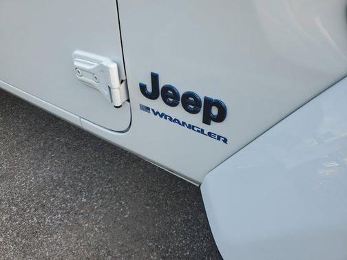 2024 Jeep Wrangler 4xe Sport