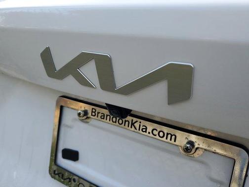 2025 Kia Sorento LX