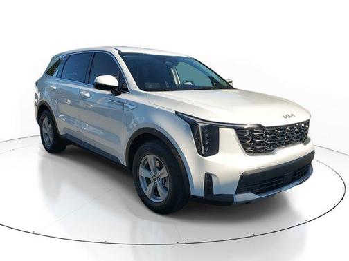 2025 Kia Sorento LX