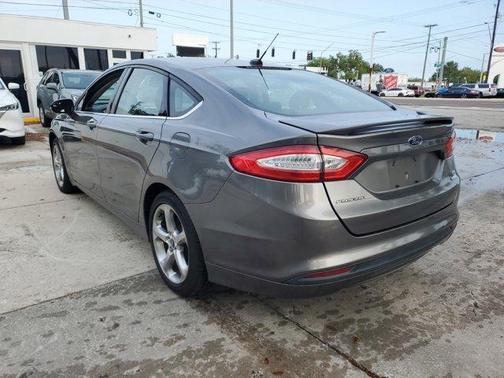 2013 Ford Fusion SE