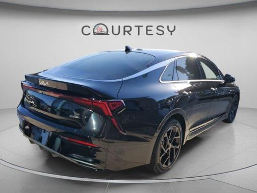 Aurora Black Pearl 2026 Kia K5 GT-Line