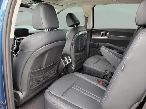 Mineral Blue 2026 Kia Sorento Hybrid EX
