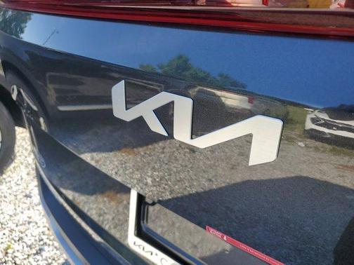 2025 Kia Carnival EX