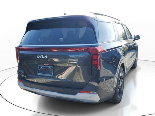 2025 Kia Carnival EX