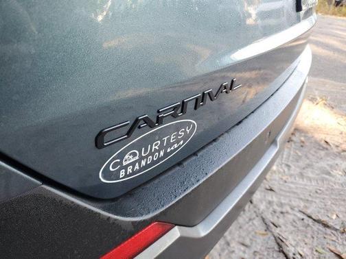 2026 Kia Carnival SX