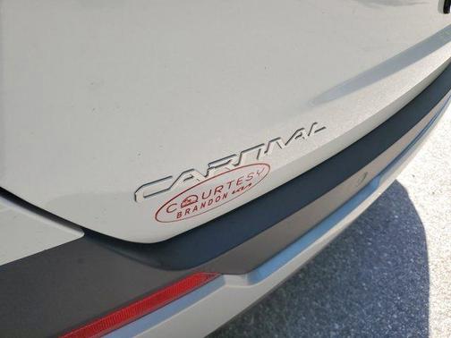 2025 Kia Carnival EX