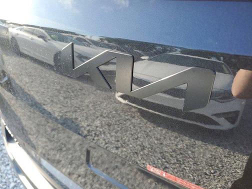 2025 Kia Carnival Hybrid SX