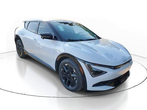 2025 Kia EV6 Wind