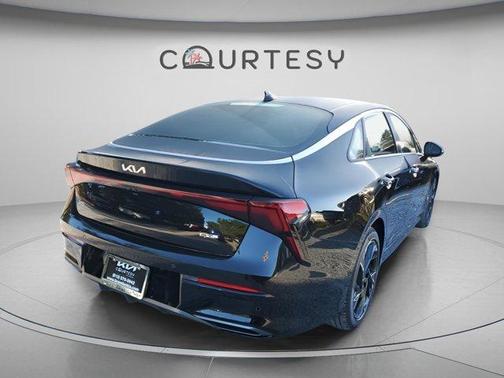 Aurora Black Pearl 2026 Kia K5 GT-Line