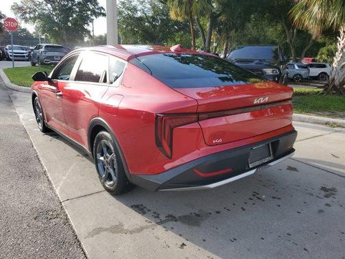 2025 Kia K4