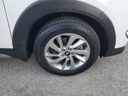 2017 Hyundai TUCSON SE Plus