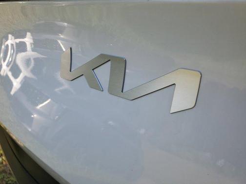 2025 Kia Sportage Hybrid EX