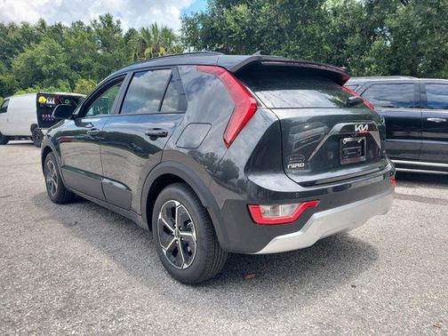 2025 Kia Niro EX