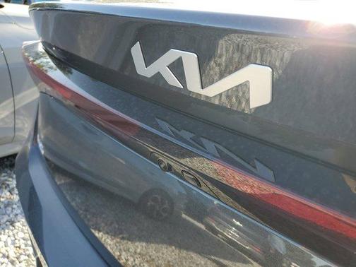 2025 Kia K5 LXS