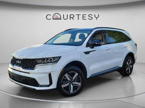 Glacial White Pearl 2023 Kia Sorento S