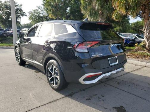 2025 Kia Sportage EX