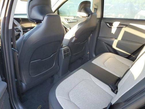 2025 Kia Niro SX Touring