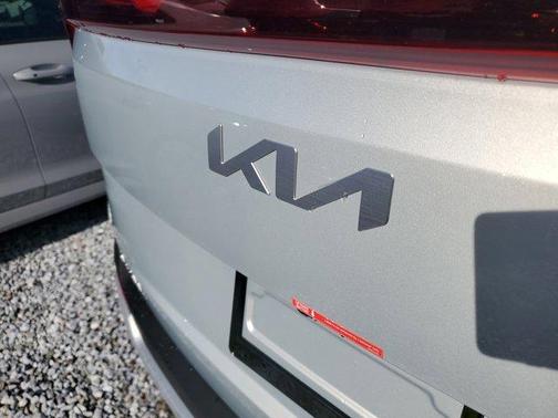 2025 Kia Carnival EX
