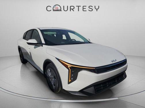 2025 Kia K4 LX