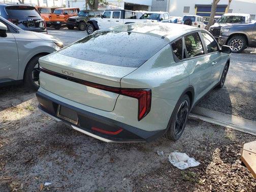 2025 Kia K4 EX