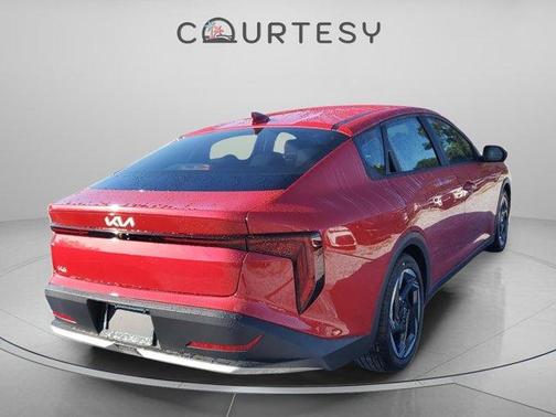2025 Kia K4 EX