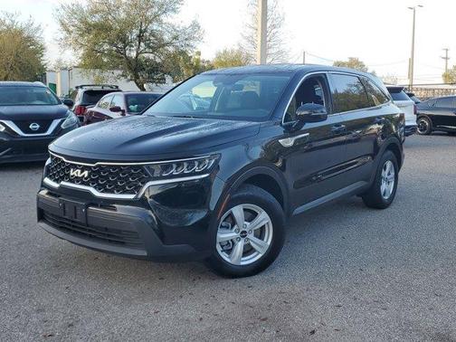 2023 Kia Sorento LX