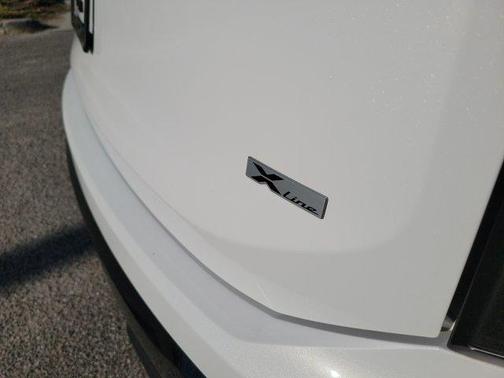 Glacial White Pearl 2025 Kia Telluride SX-Prestige X-Line