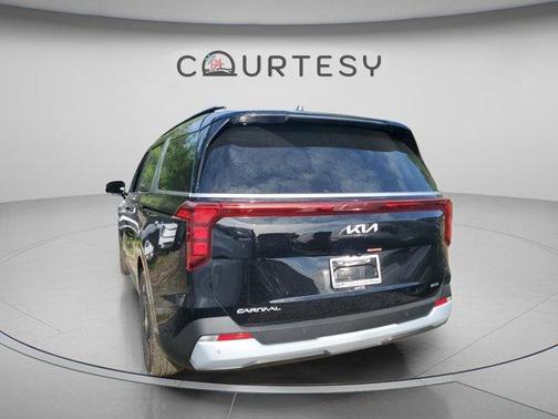 Aurora Black Pearl 2026 Kia Carnival Hybrid EX