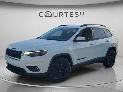 Pearl White Pearlcoat 2019 Jeep Cherokee Latitude Plus
