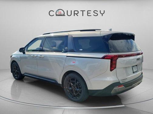 2026 Kia Carnival SX