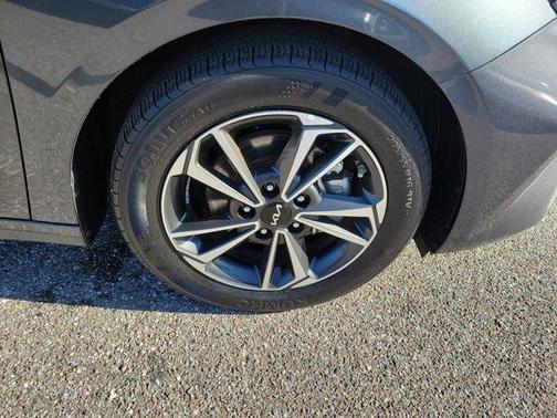 Gravity Gray 2024 Kia Forte LXS
