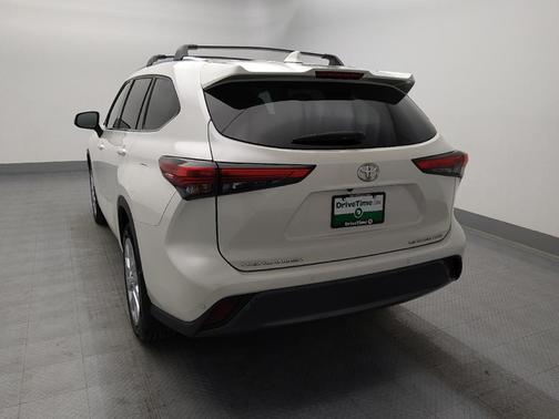 Blizzard Pearl 2020 Toyota Highlander Limited