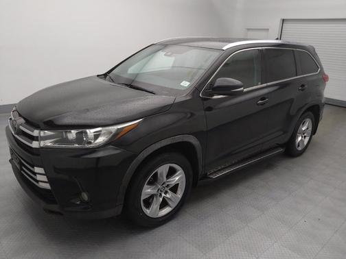Midnight Black Metallic 2018 Toyota Highlander Limited