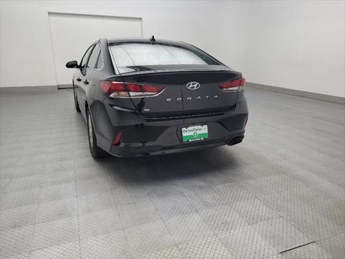 2018 Hyundai SONATA SE