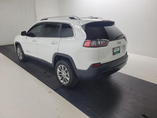 Bright White Clearcoat 2019 Jeep Cherokee Latitude Plus