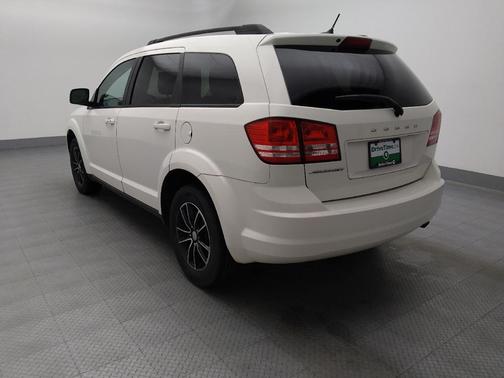 Vice White 2017 Dodge Journey SE