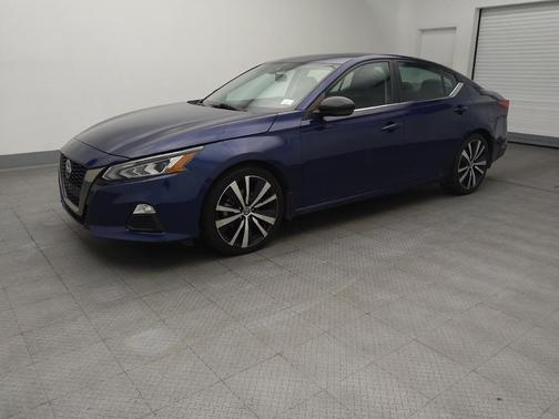 2021 Nissan Altima SR FWD