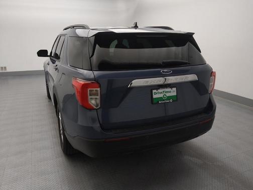 Blue 2021 Ford Explorer XLT