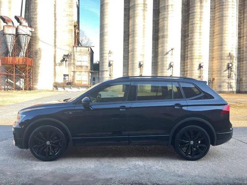 2021 Volkswagen Tiguan 2.0T SE R-Line Black 4MOTION