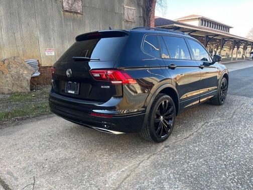 2021 Volkswagen Tiguan 2.0T SE R-Line Black 4MOTION