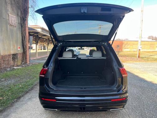 2021 Volkswagen Tiguan 2.0T SE R-Line Black 4MOTION