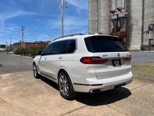 Mineral White Metallic 2020 BMW X7 xDrive40i