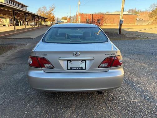 2003 Lexus ES 300 Base