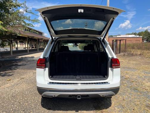 2019 Volkswagen Atlas 3.6L SEL Premium
