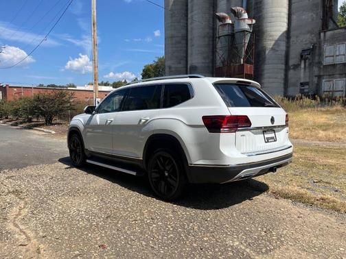 2019 Volkswagen Atlas 3.6L SEL Premium