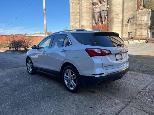 2018 Chevrolet Equinox Premier w/2LZ