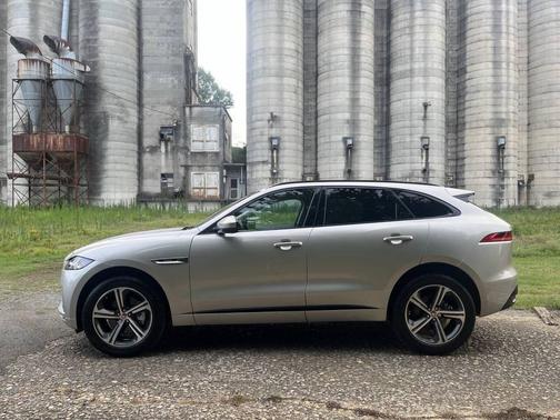 2017 Jaguar F-PACE 35t R-Sport